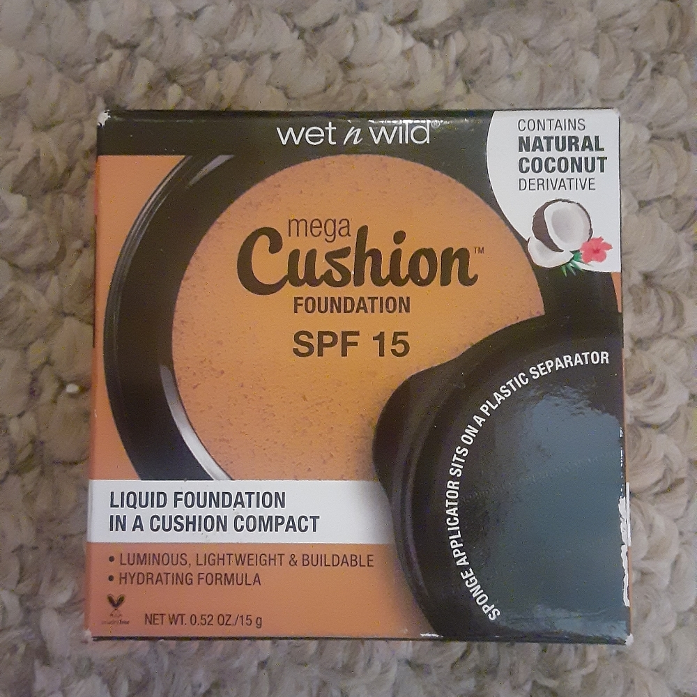 New Wet n Wild Mega Cushion Foundation